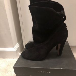 Ann Taylor slouchy booties size 7